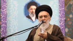 علما و فقها باید در زمان حیاتشان تجلیل شوند
