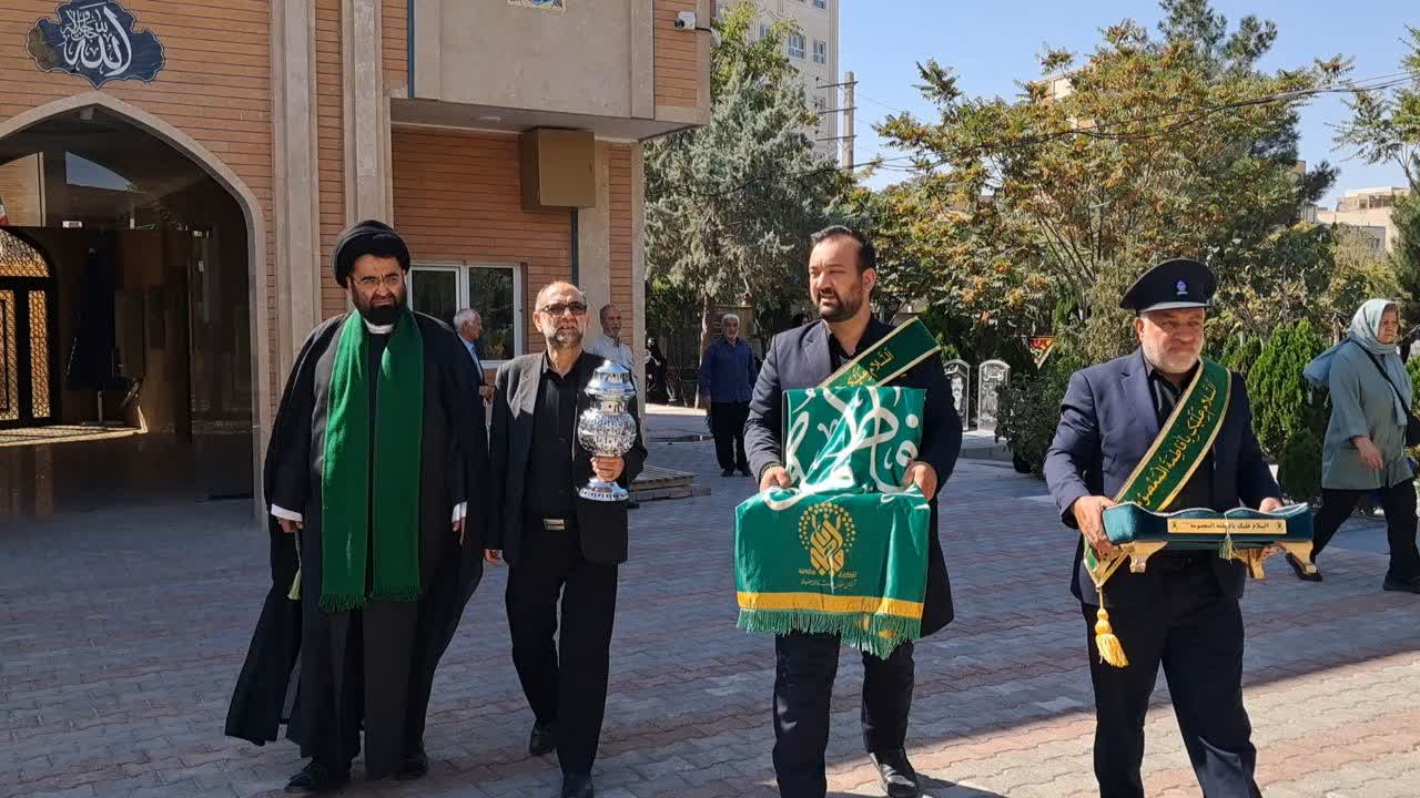 حضور کاروان سفیران کریمه در گلزار شهدای شنب‌غازان تبریز