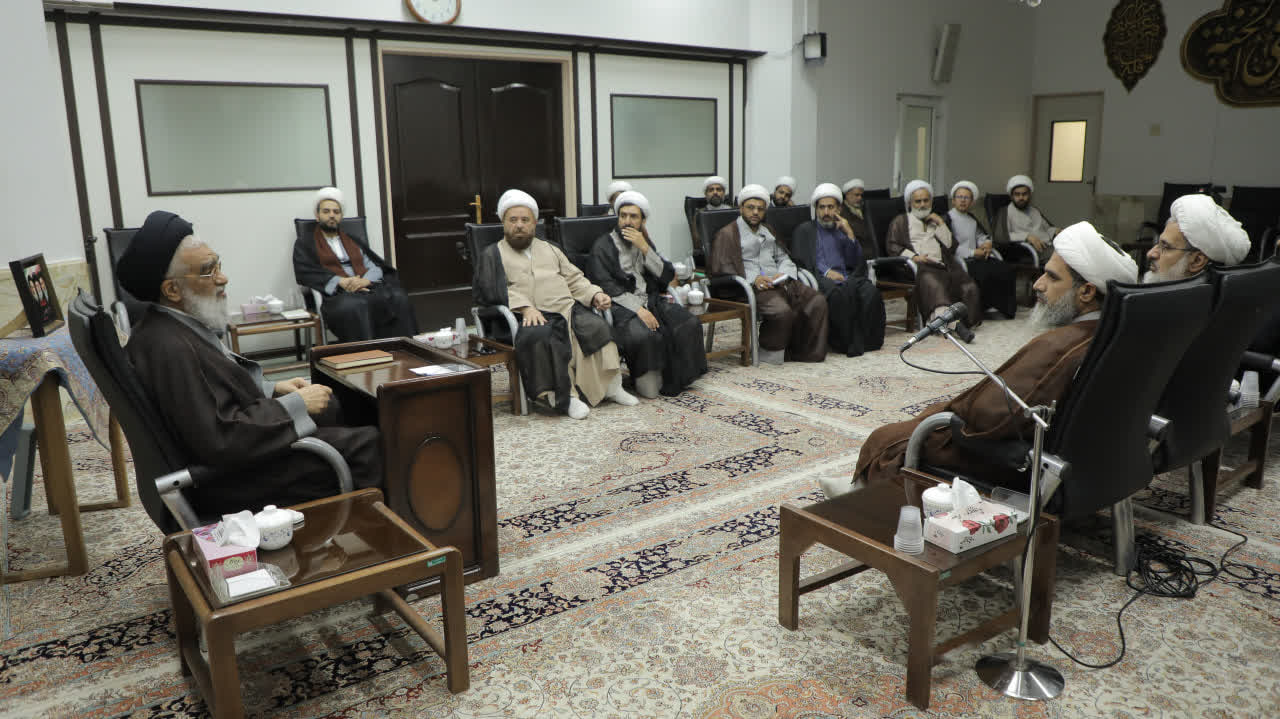 طلبه امروز باید فرزند زمان خویش باشد و نیازهای جامعه را بشناسد طلبه امروز باید فرزند زمان خویش باشد و نیازهای جامعه را بشناسد