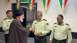 تجلیل خادمان حرم بانوی کرامت از پرسنل خدوم انتظامی استان قم + تصاویر