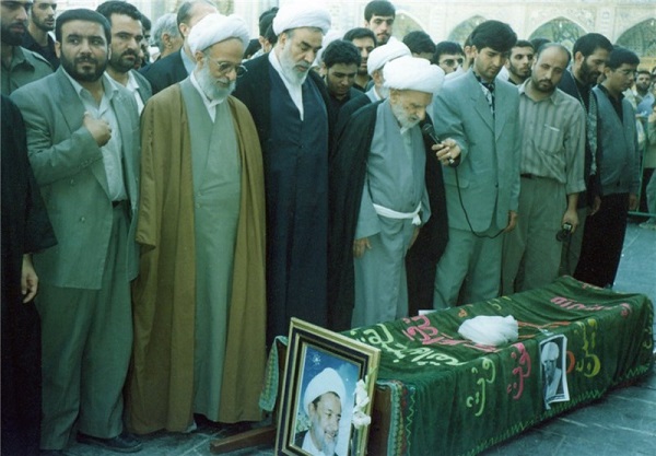 آیتالله مجتبی حاج آخوند؛ فقیهی که از مکتب امام (ره) برخاست آیتالله مجتبی حاج آخوند؛ فقیهی که از مکتب امام (ره) برخاست