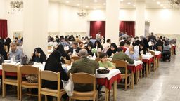 سفره کریمانه حرم بانوی کرامت در شب میلاد دختر امیرالمؤمنین(ع)