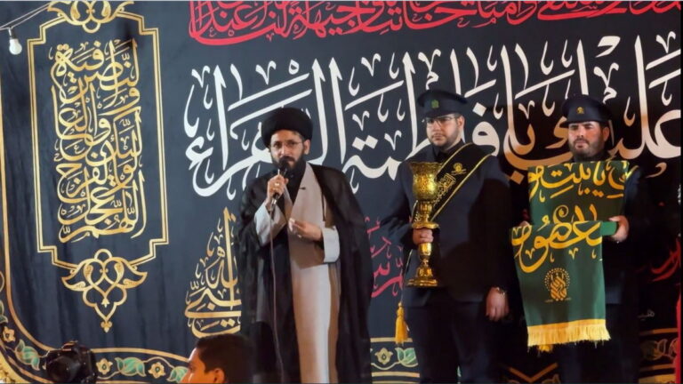 حضور خادمان حرم فاطمی در اجتماع مردمی شب شهادت حضرت زهرا(س)