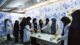 مصاحبه و گزارش غرفه شفاعت خانه در نمایشگاه دختران بهشتی+ فیلم