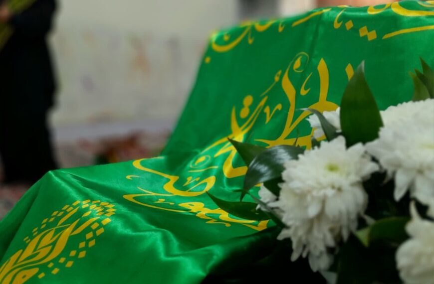 اجرای برنامه‌های معنوی و شاد “سفیران حرم مطهر حضرت معصومه (علیها السلام)” در مدارس قم-۱۴۰۴/۲/۱۹سفیران