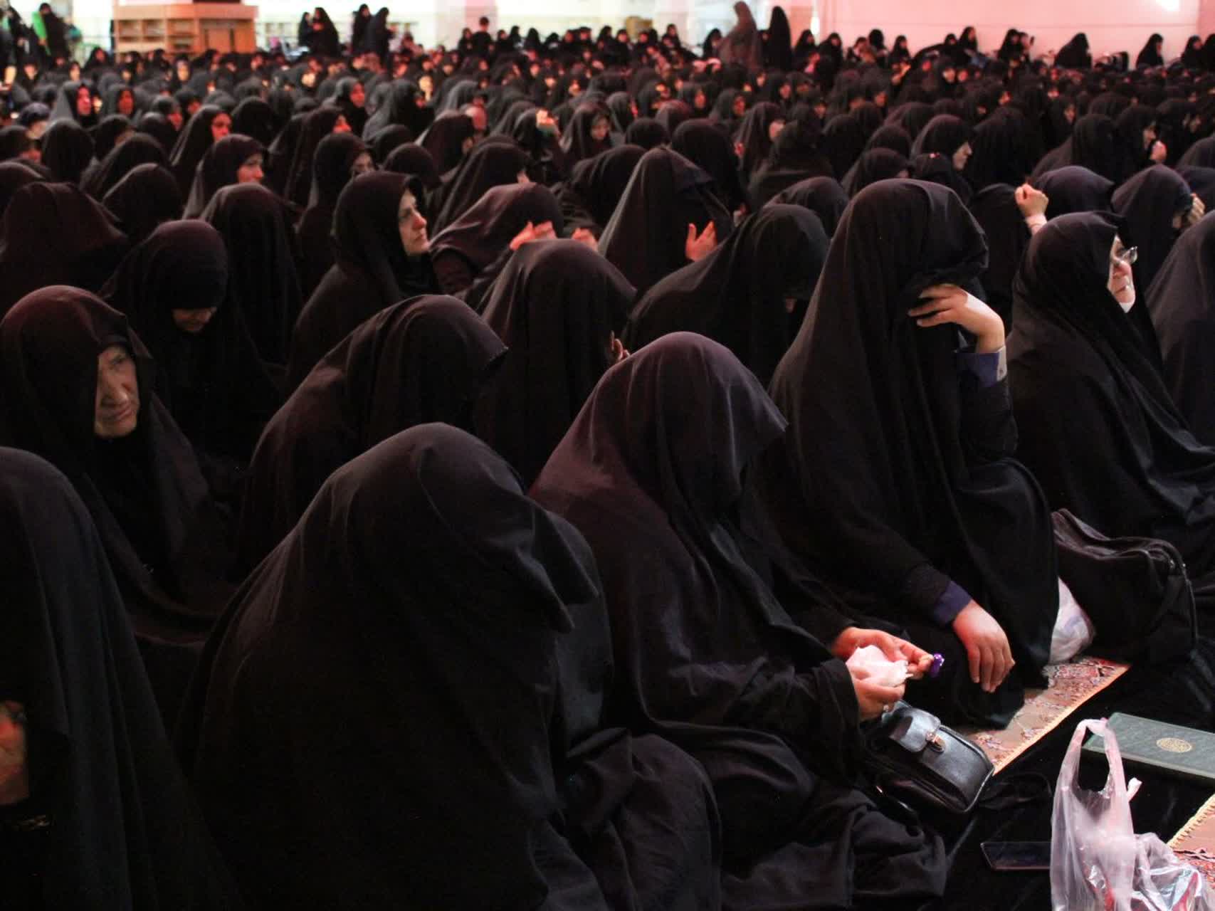 برگزاری محفل “بفرمایید روضه” در هفتمین روز از محرم الحرام…