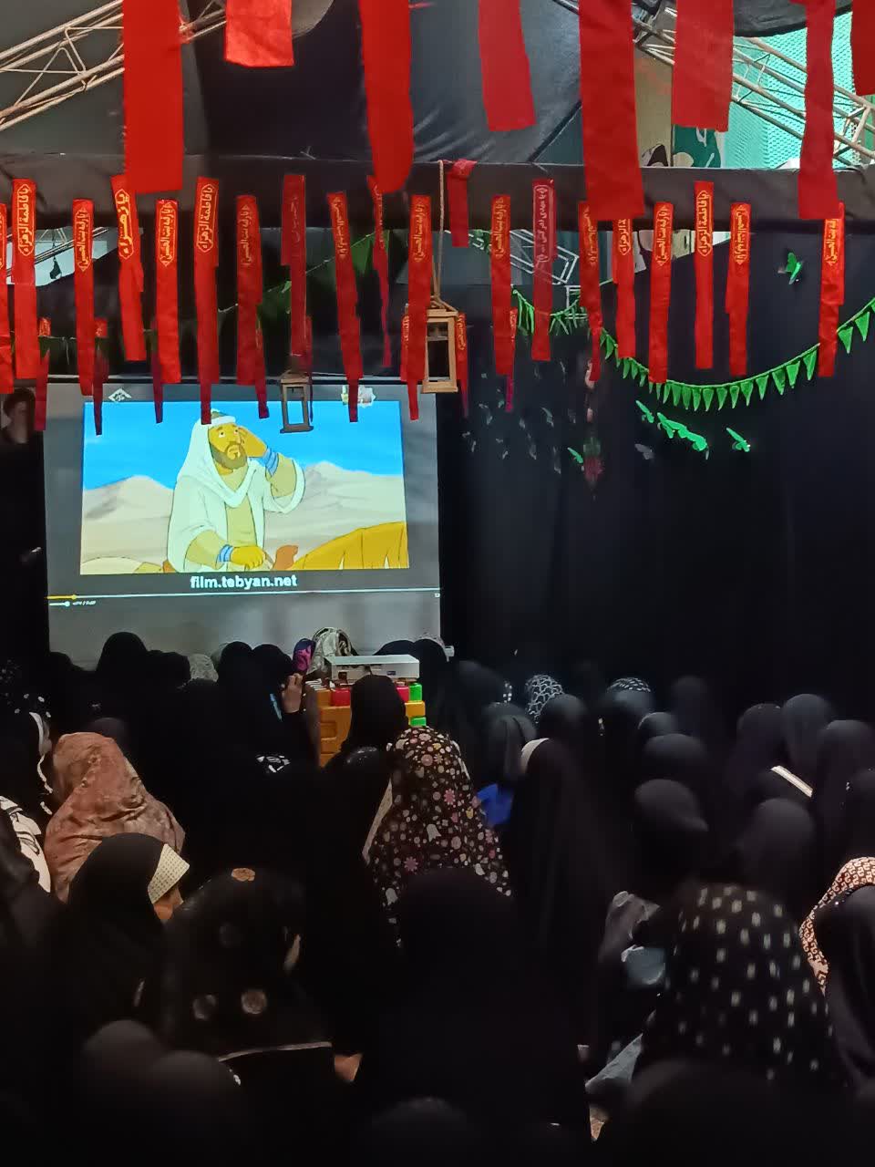 جلسه دوم “قهرمانان کربلا” در هیئت زیر گنبد طلا |…