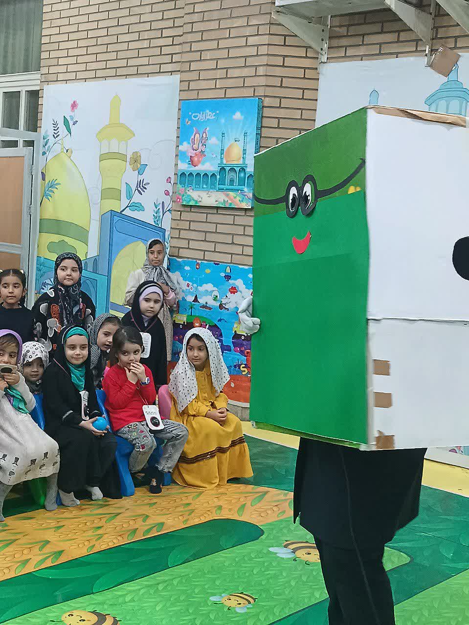 هیئت خردسال زیرگنبدطلا در ایام فاطمیه