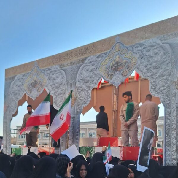 تشییع پیکر شهدای گمنام در حرم مطهر حضرت معصومه(سلام الله علیها)