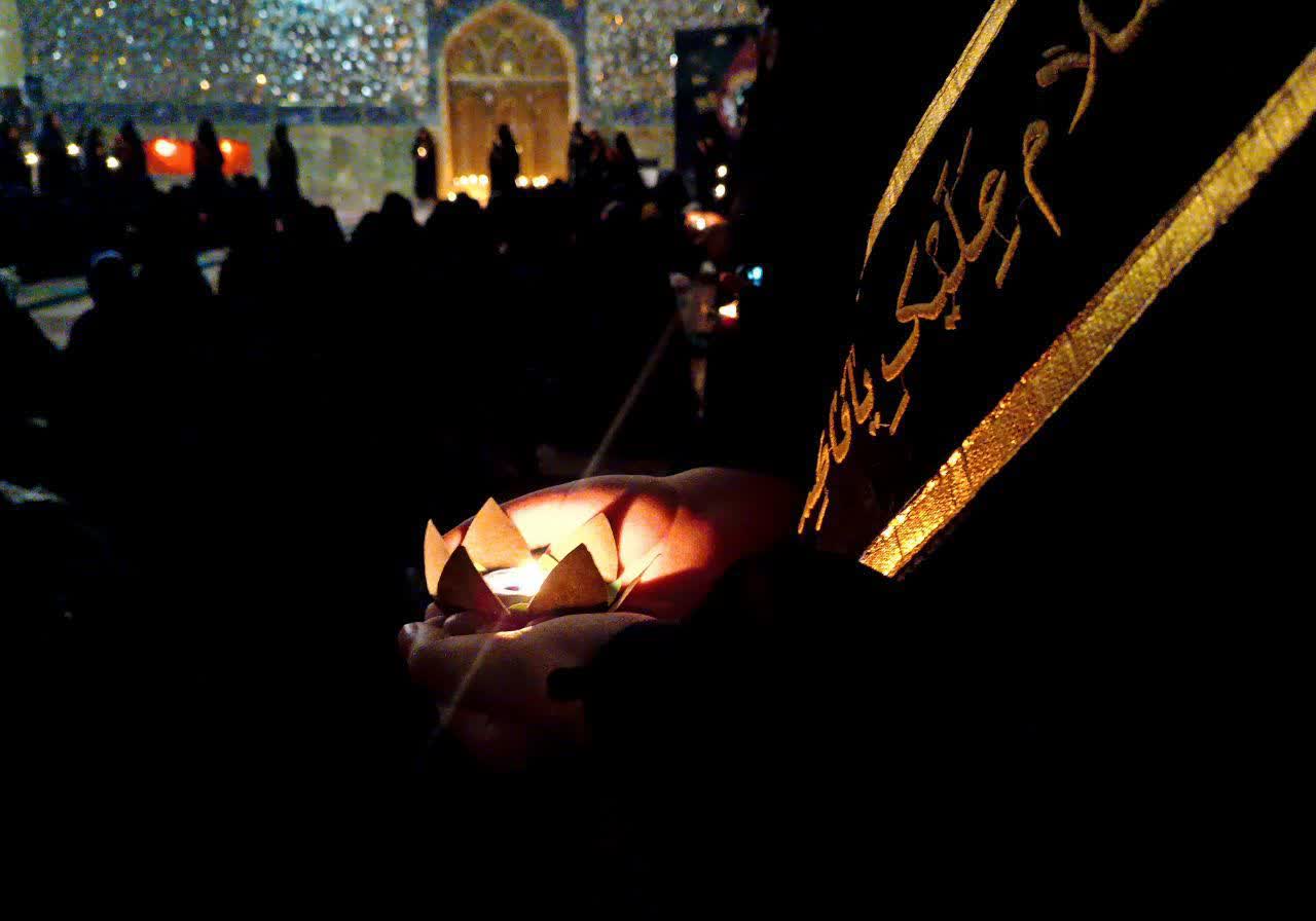 برپایی خیمه عزای شهادت حضرت فاطمه‌الزهرا(علیها سلام) در حرم حضرت…