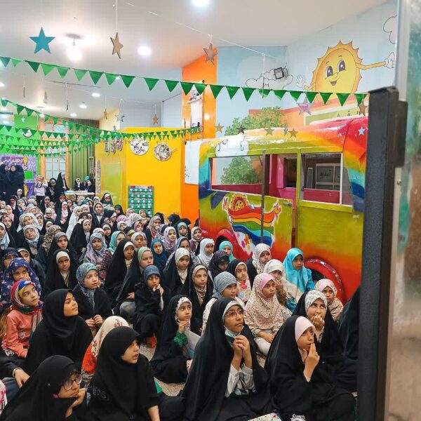 مراسم عزاداری وفات حضرت خدیجه سلام الله علیها در هیئت زیر گنبد طلا برگزار شد