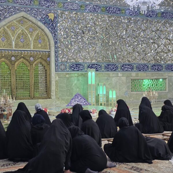 دریافت محبت از غیر خدا، انسان را از مسیر ایمان دور می‌کند