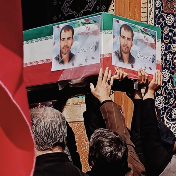 تشییع 13 شهید حملات آمریکایی صهیونی بر روی دوش زائران حرم بانوی کرامت