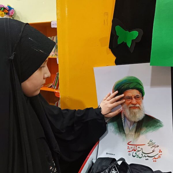 به همت خادمین هیئت زیر گنبد طلا خیمه عزای رهبر شهید و اعلام انزجار از ظالمین جهان برپا گردید