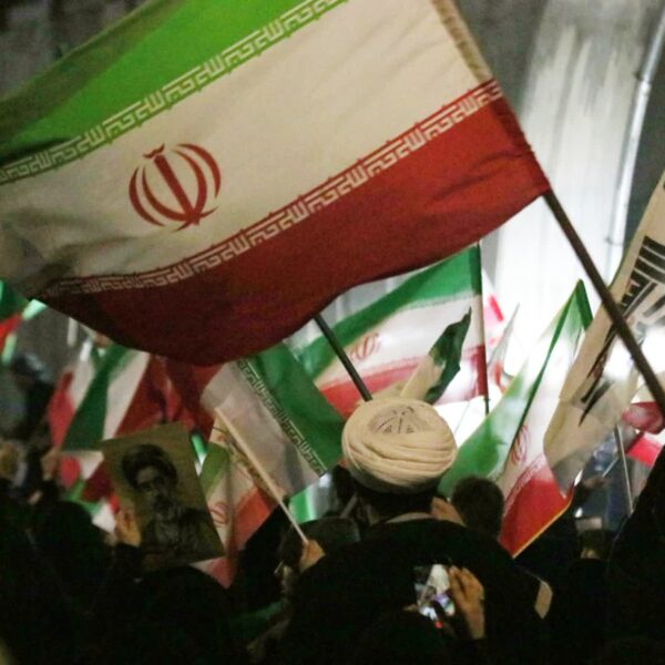 تجمعات مردمی در میدان های اصلی شهر پنجشنبه 28 اسفندماه