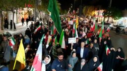 تجمعات مردمی در میدان های اصلی شهر ۱7 فروردین ماه