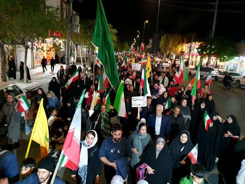 تجمعات مردمی در میدان های اصلی شهر ۱7 فروردین ماه