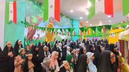 هیئت زیرگنبد طلا با عنوان«ایران قوی» در حرم بانوی کرامت برگزار شد