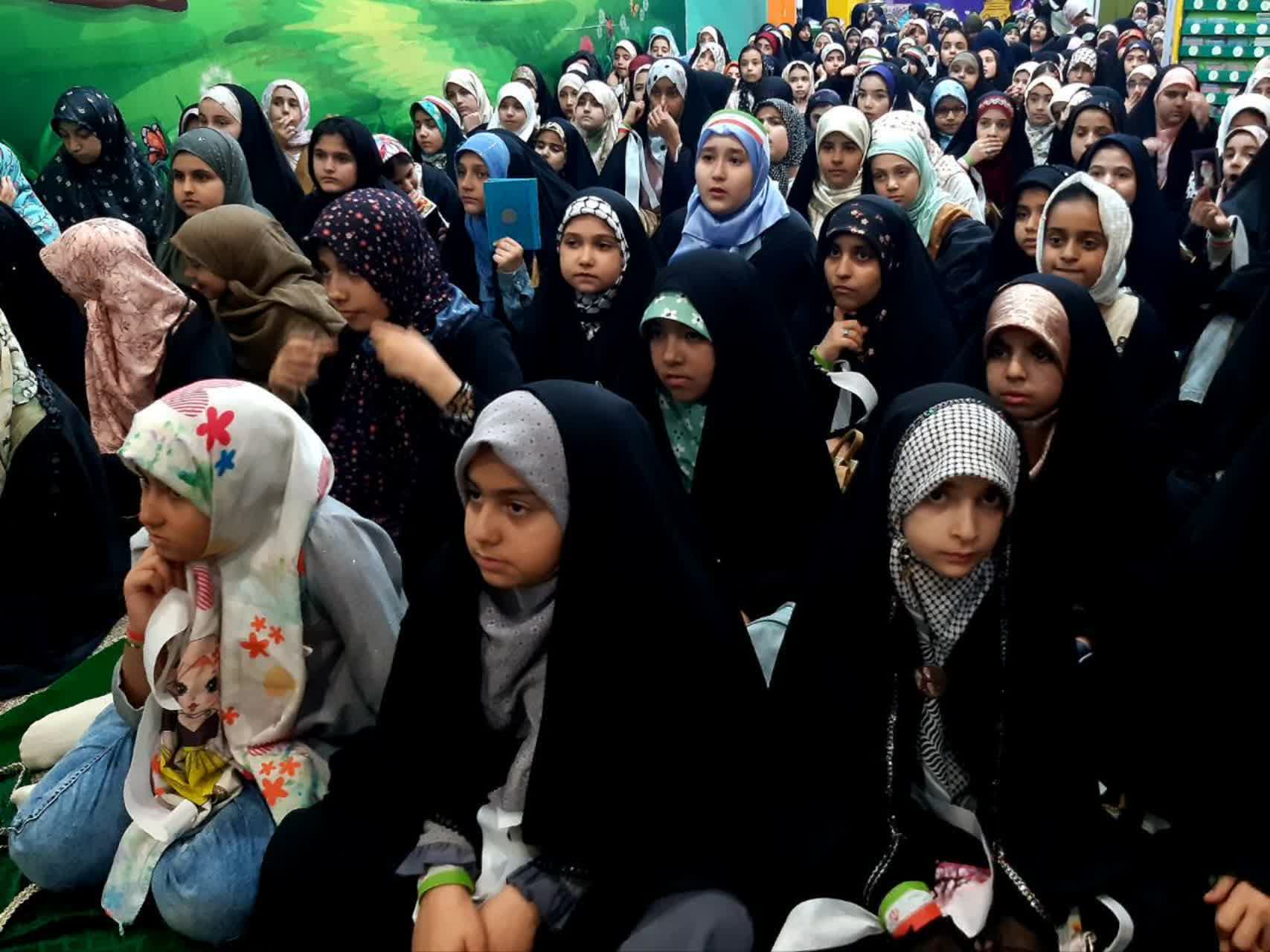 برگزاری هیئت زیر گنبد طلا به مناسبت میلاد امام رضا علیه السلام