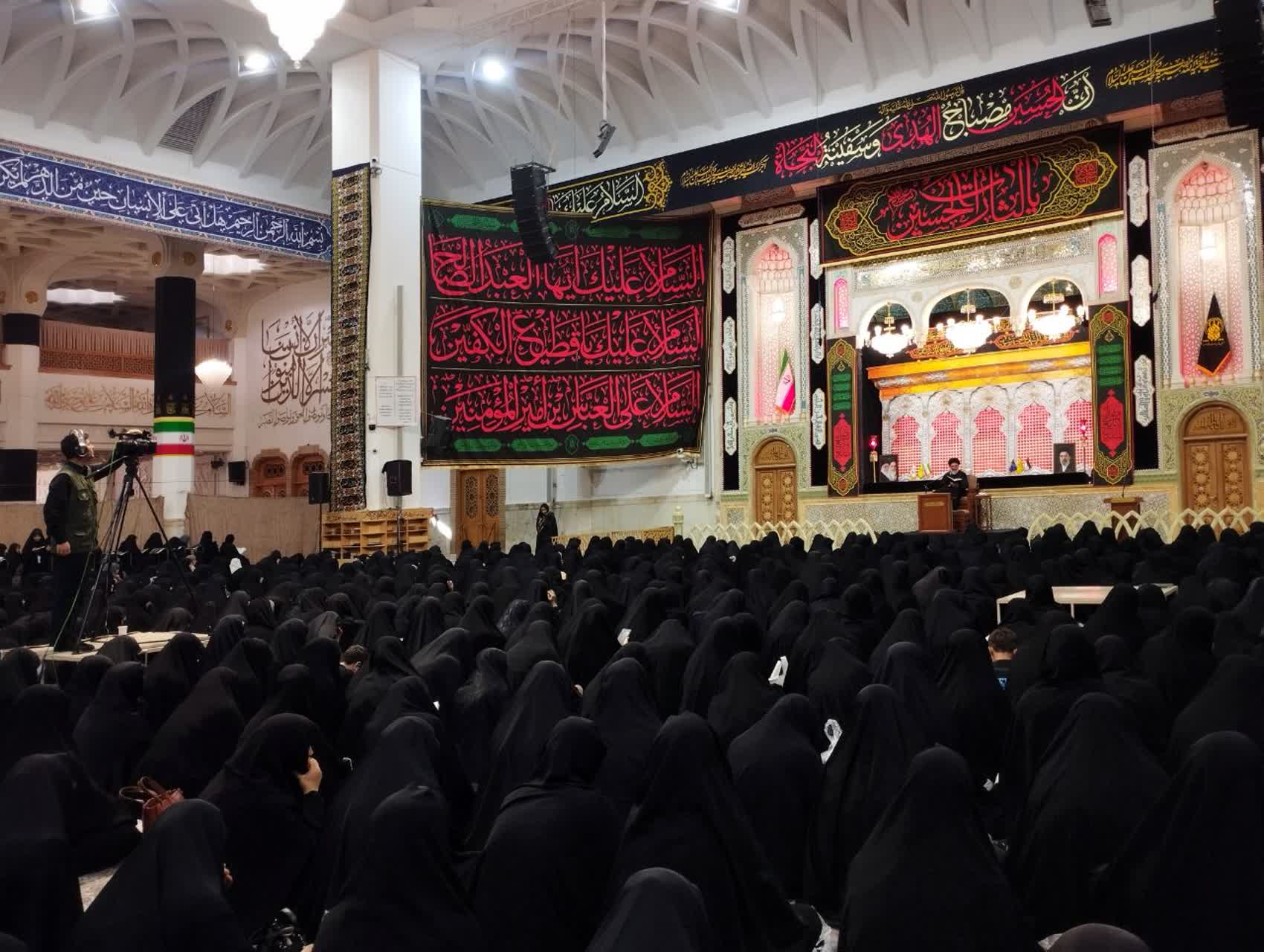 همدردی بانوی کرامت با دردانه حسین(ع) در محفل «بفرمایید روضه»