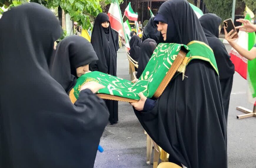 حضور سفیران کریمه در مواکب شبانه