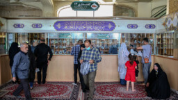 کفشداری حرم حضرت فاطمه معصومه علیهاالسلام