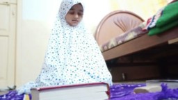 عشرہ  کرامت اور یوم دختر کی تجلیل و تکریم  کے عنوان سے حرم مطہر میں  بچیوں کے لئے دعائیہ پروگرام  کا  انعقاد