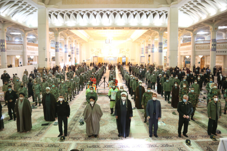 Hz. İmam Humeyni’nin (r.a) İran İslam Cumhuriyetine Girdiği Tarihle Eş Zamanlı Olarak İran İslam İnkılabının Kırk İkinci Yıl Dönümü Kutlamaları Başladı