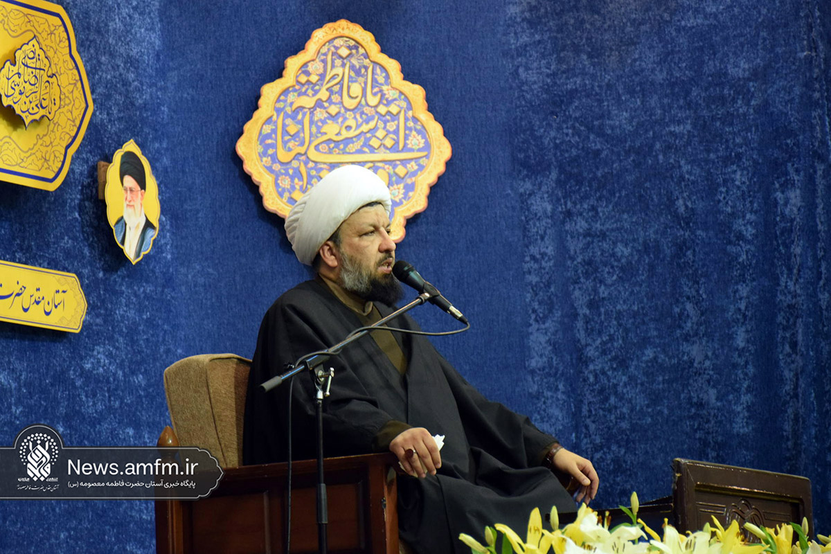 هدف الإمام الرضا (ع) من الهجرة إلى إيران كان تغيير الجغرافيا الدينية لإيران لصالح الشيعة هدف الإمام الرضا (ع) من الهجرة إلى إيران كان تغيير الجغرافيا الدينية لإيران لصالح الشيعة